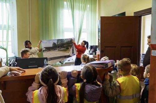 Przedszkolaki z Bajki - Grupa Motylki z wizytą w Urzędzie Miejskim_8.05.2026